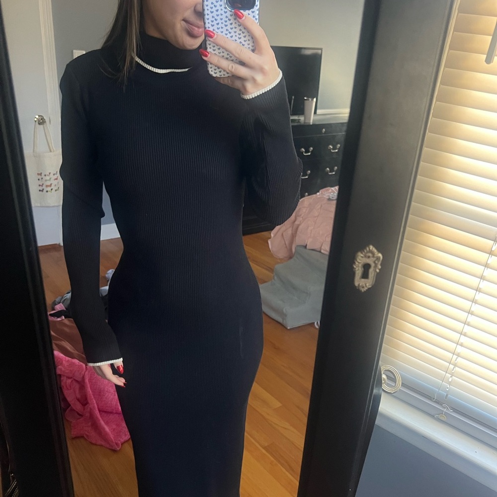 Elegant Black Ribbed Dress